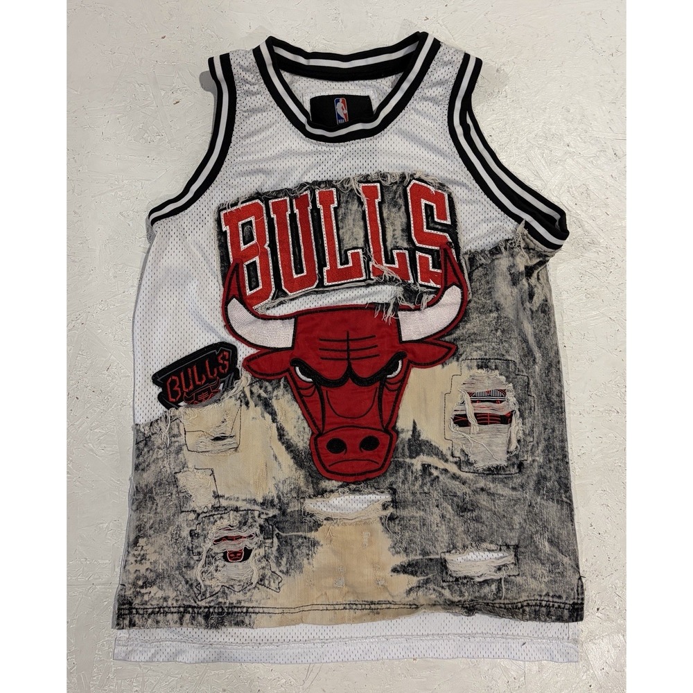 NBA UNK Chicago Bulls Heritage America Patches Full Mens Large Denim Distressed